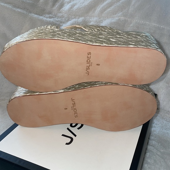 NWT J/SLIDES QUIVER Light Gold Raffia Sandal - Picture 13 of 14